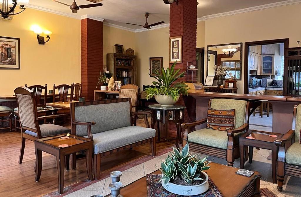 The Estate Villa New Delhi Extérieur photo