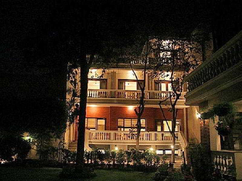 The Estate Villa New Delhi Extérieur photo